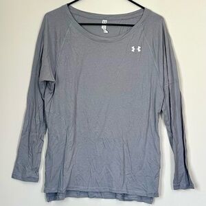Under Armour Women's Light Gray Long Sleeve Athletic Tee - Size: Medium